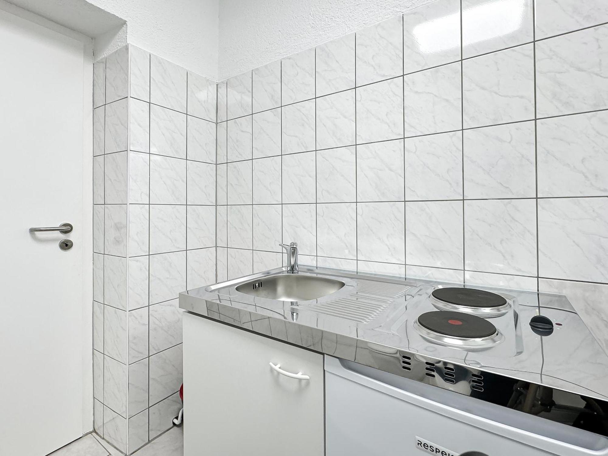 2 Zimmer Apartment Fuer 6 P, 15 Min Zum Flughafen Esslingen am Neckar Eksteriør billede
