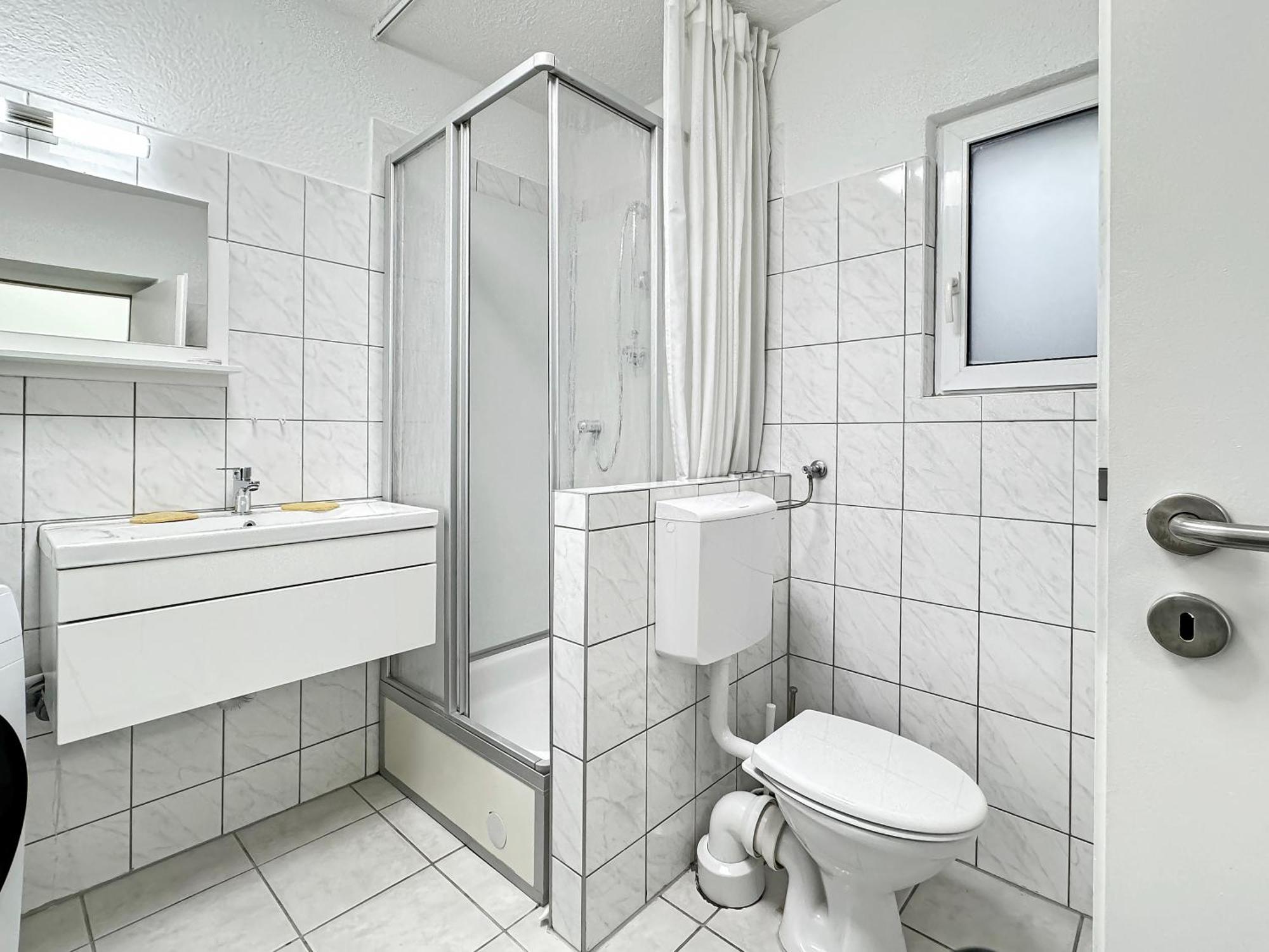 2 Zimmer Apartment Fuer 6 P, 15 Min Zum Flughafen Esslingen am Neckar Eksteriør billede